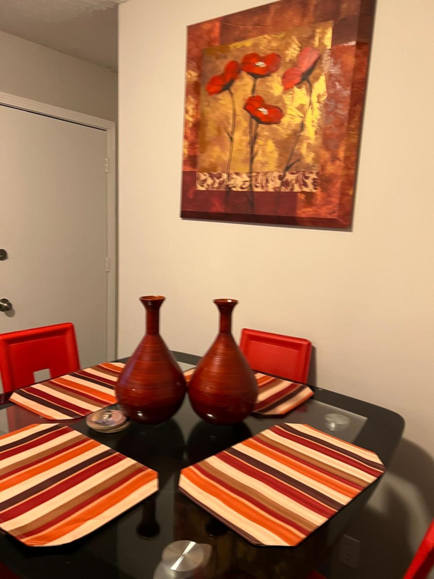 Loners Loft Private Rooms ฮันต์สวิลล์ ภายนอก รูปภาพ